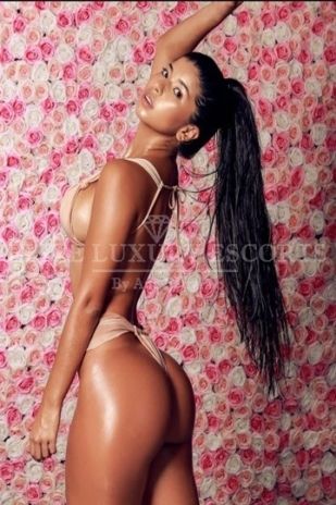 Fabiana escort en Ibiza 1