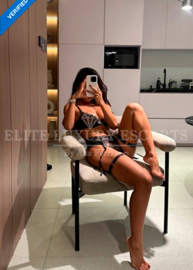 Escort Angie 111