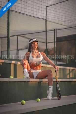 Escort-Nicole-008