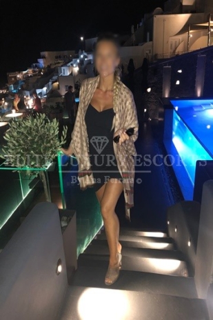 Escort-Ellie-04