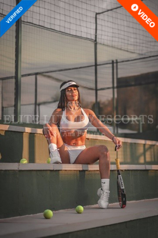 Escort-Nicole-08