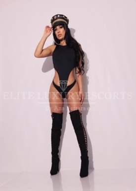 Escort-Luna-02