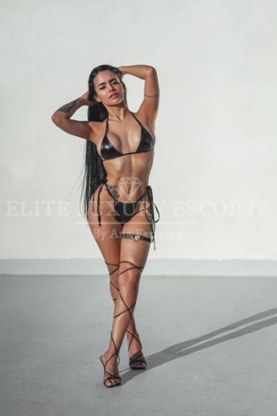 Escort-Nicole-18