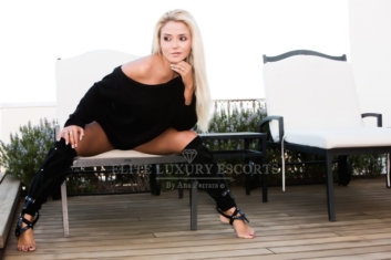 Escort-Nicole-07